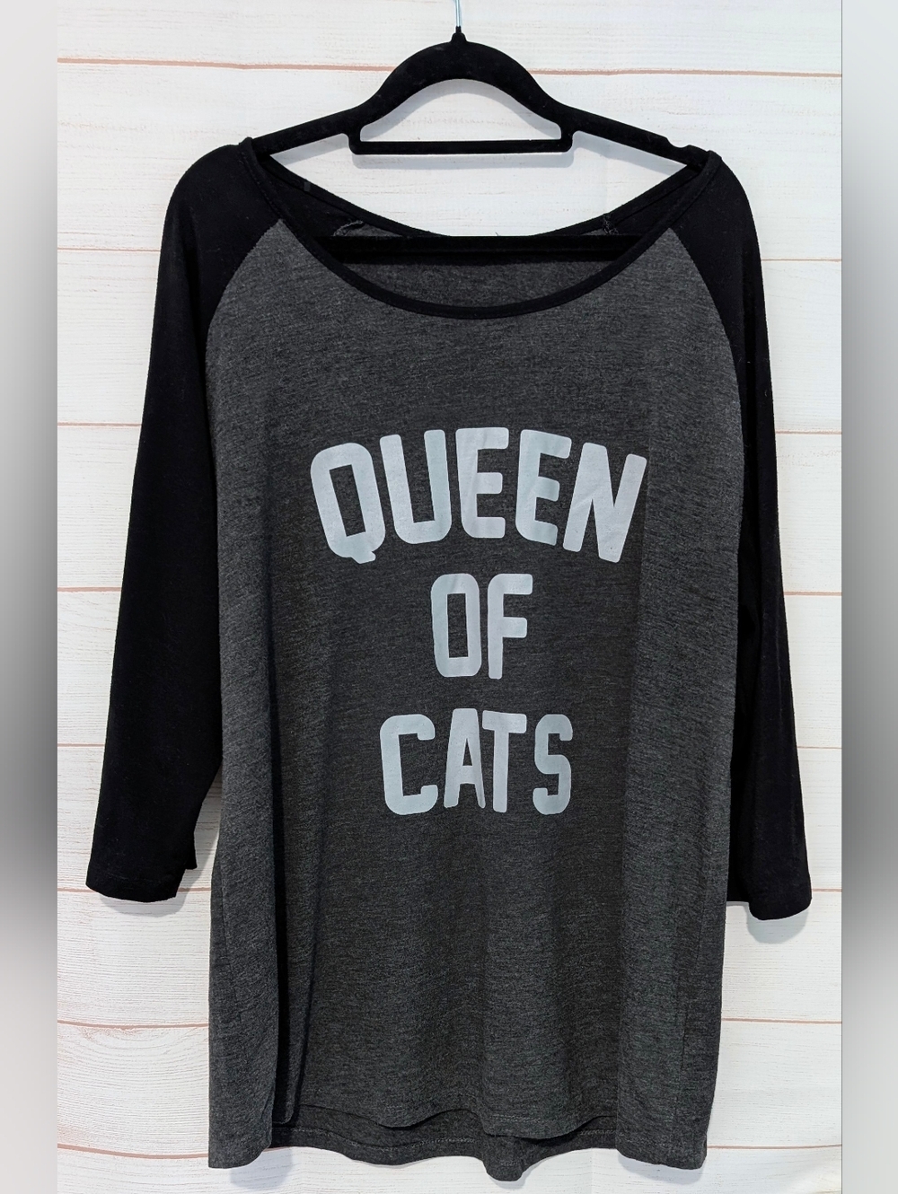 Guc Warehouse One Black & Charcoal "Queen of Cats" Raglan Top Size XXXL